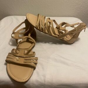 NEW Cupcake Gladiator Type Sandals Youth 5, women’s 7